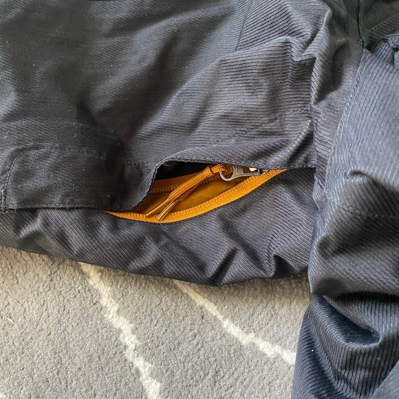 The North Face snowboard jacket - Picture 7 of 9